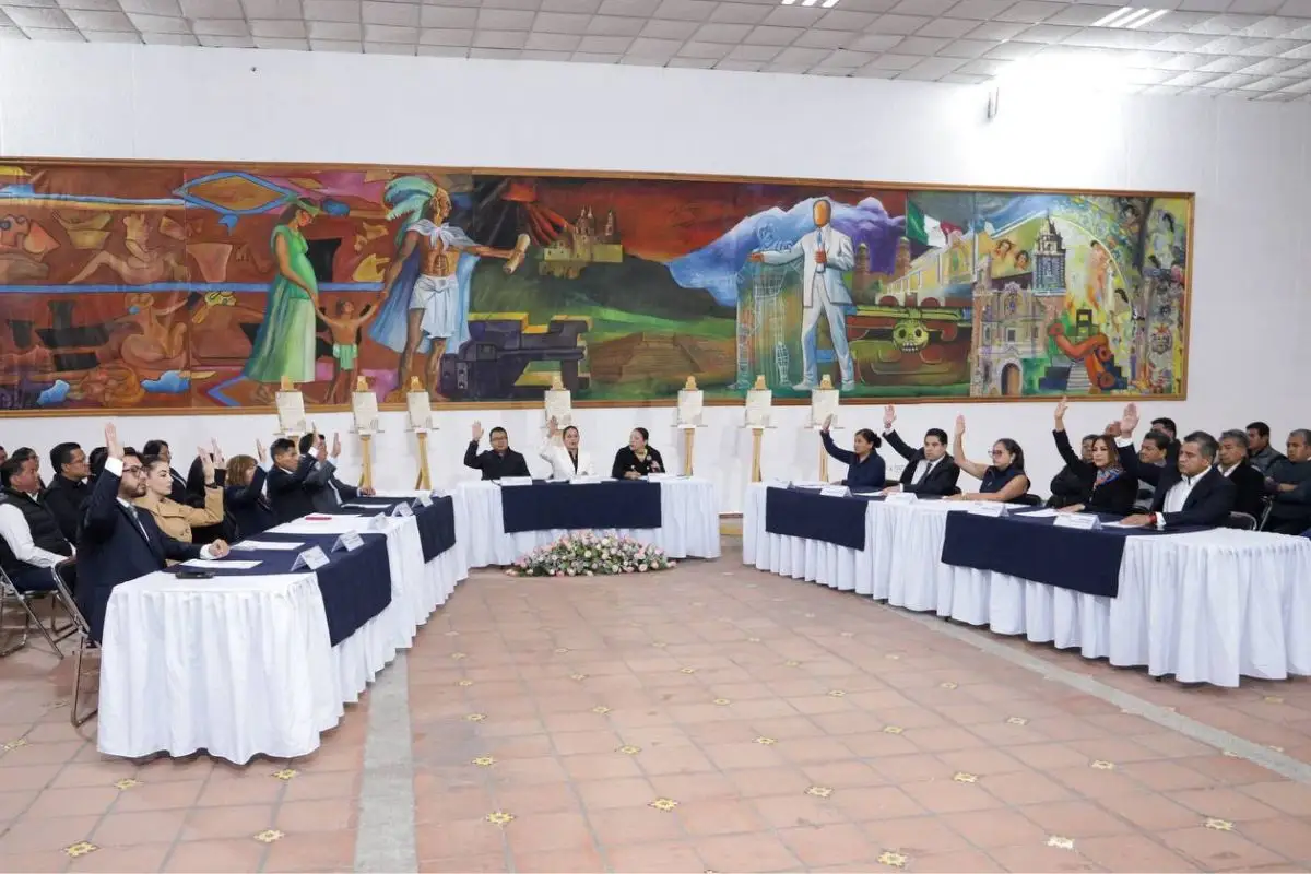 Entrega Lupita Cuautle Títulos Primordiales y Decreto Fundacional a Juntas Auxiliares de San Andrés Cholula