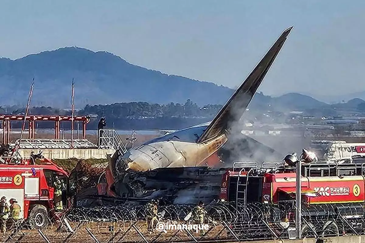portada accidente aereo en Corea del Sur