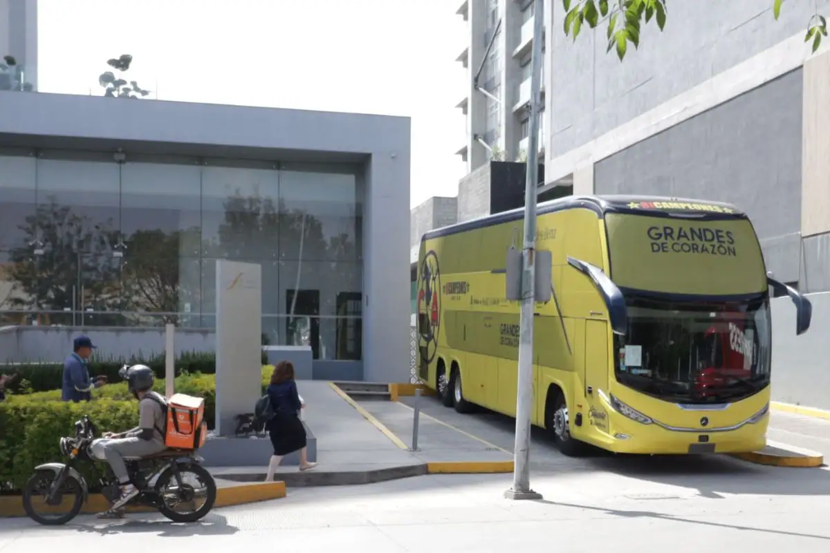 Aficionados llevarán serenata al América en Puebla
