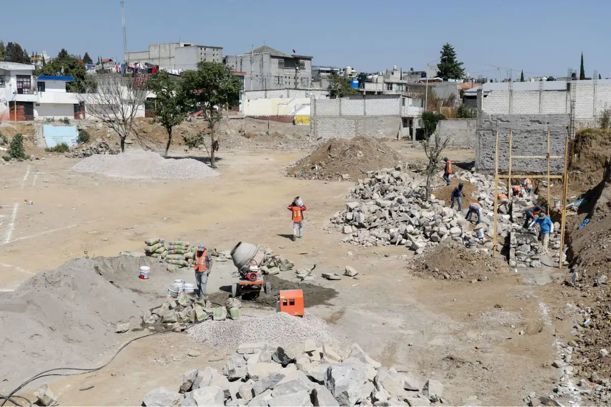 Destinarán 30 mdp para la construcción de casas por la explosión en Xochimehuacan 1 Destinan 30 mdp para construir casas por la explosión en Xochimehuacan