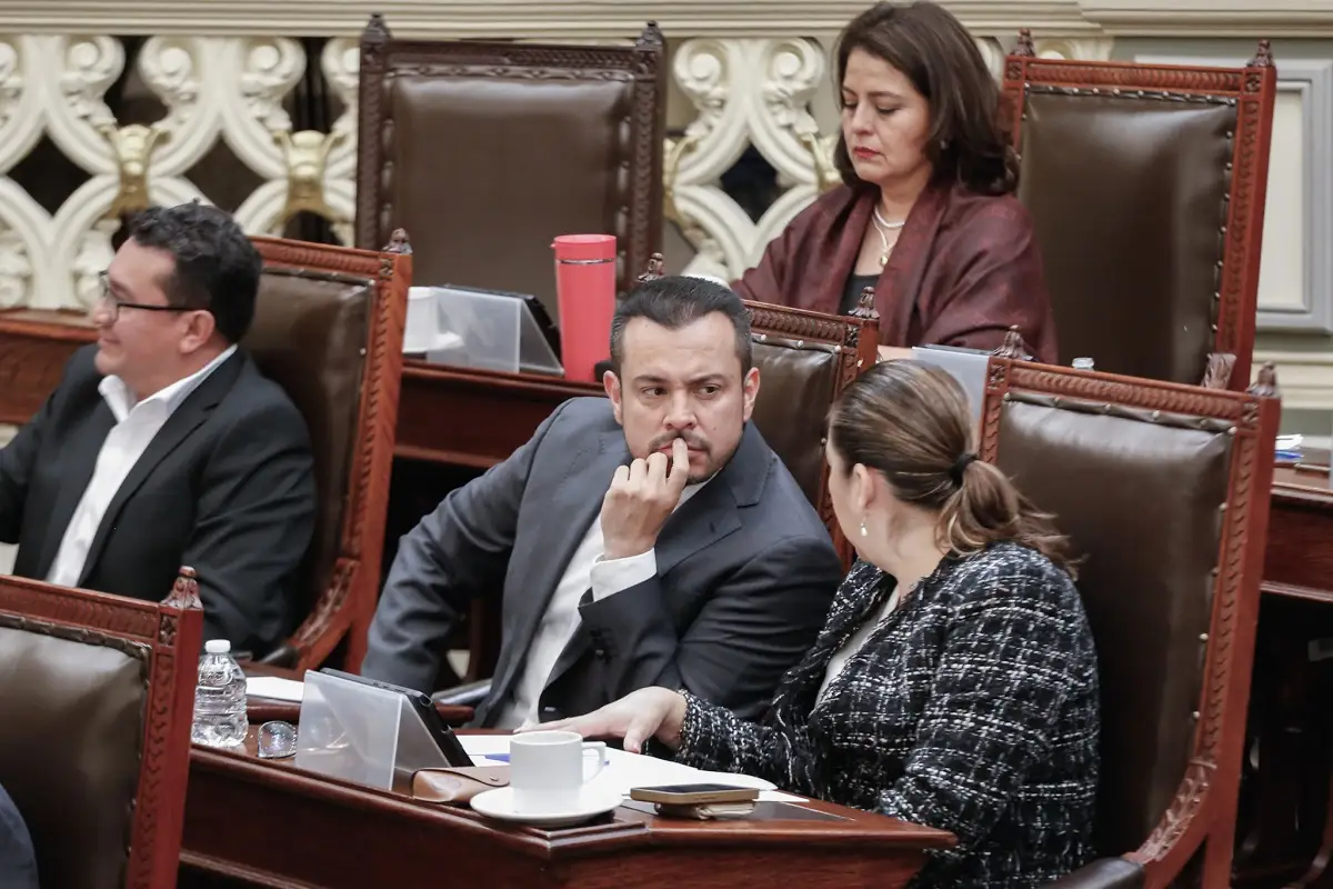 Armenta prepara paquete para regular motos, ordenar el transporte y la castración química