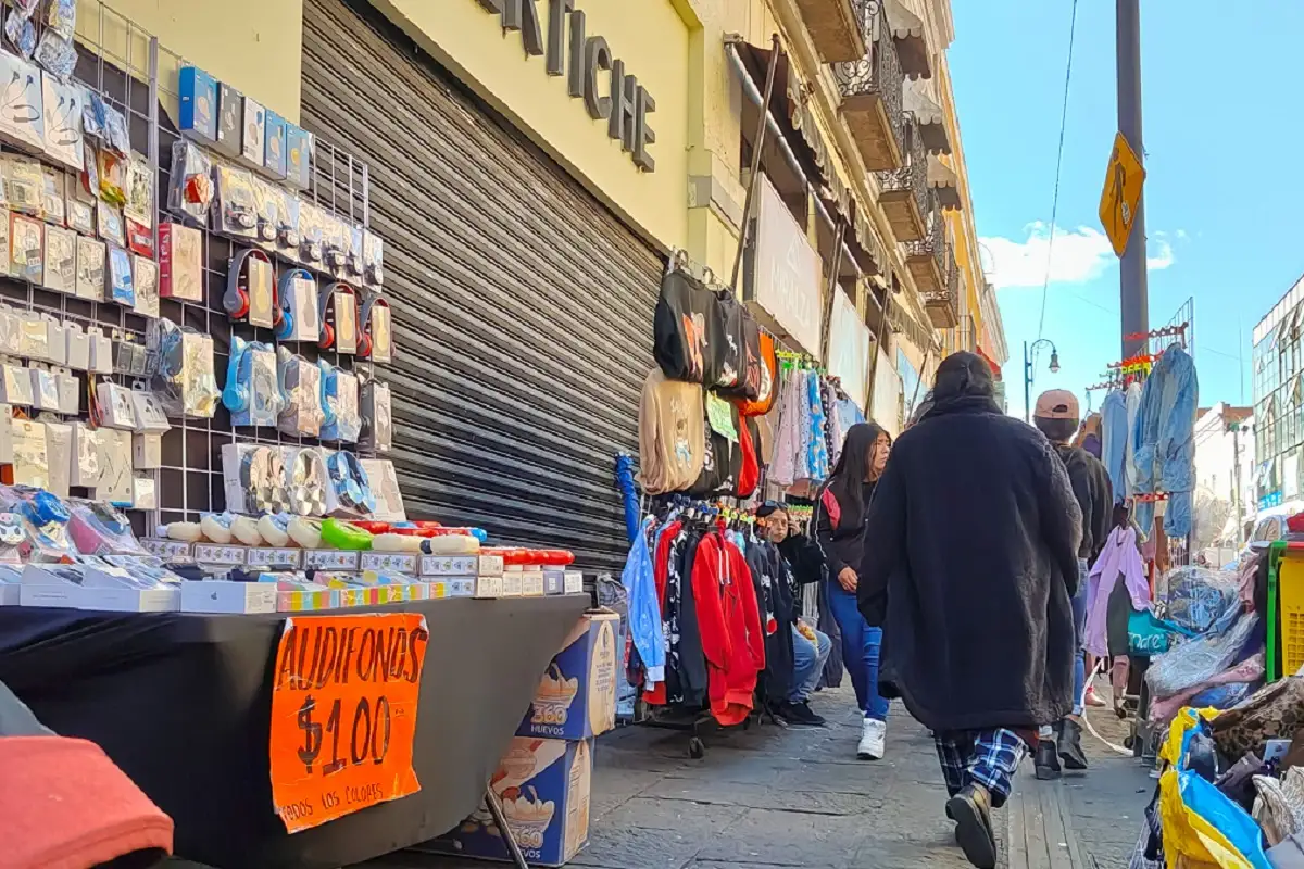 Cierre de negocios por ambulantes solo se registró en la administración de Adán Domínguez 1 Cierre de negocios por ambulantes solo se registró en la administración de Adán Domínguez