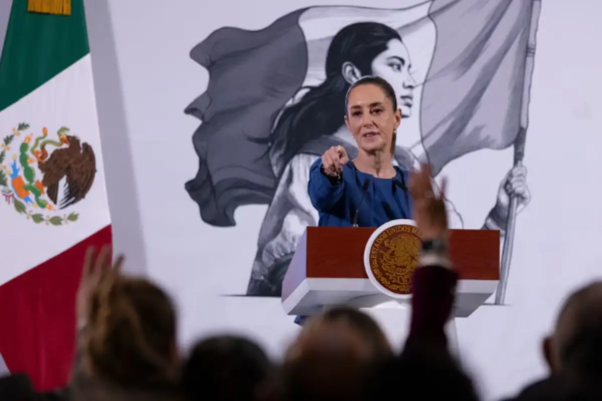 Claudia Sheinbaum celebra alta aprobación y placa de oro de YouTube: “Gracias a la ciudadanía” 1 Claudia Sheinbaum celebra alta aprobación y placa de oro de YouTube