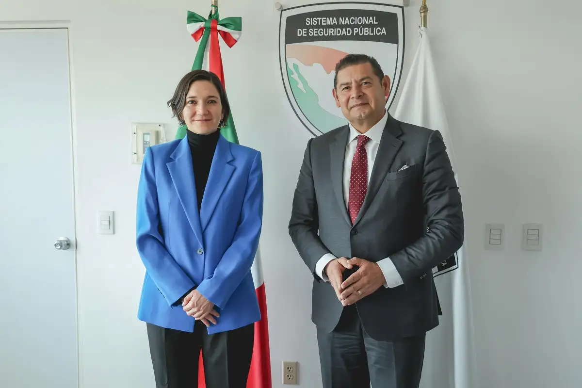 Con trabajo coordinado, gobierno de Armenta construye la paz para familias poblanasCon trabajo coordinado, gobierno de Armenta construye la paz para familias poblanas