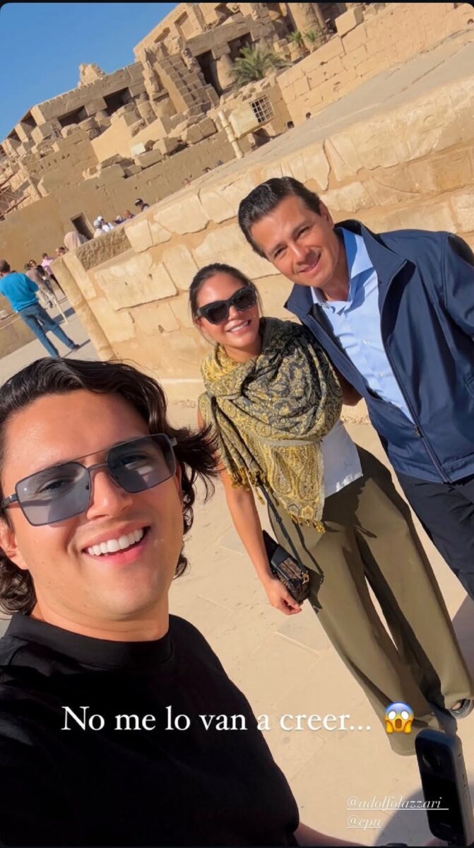 Influencer poblano se encuentra a Peña Nieto en Egipto