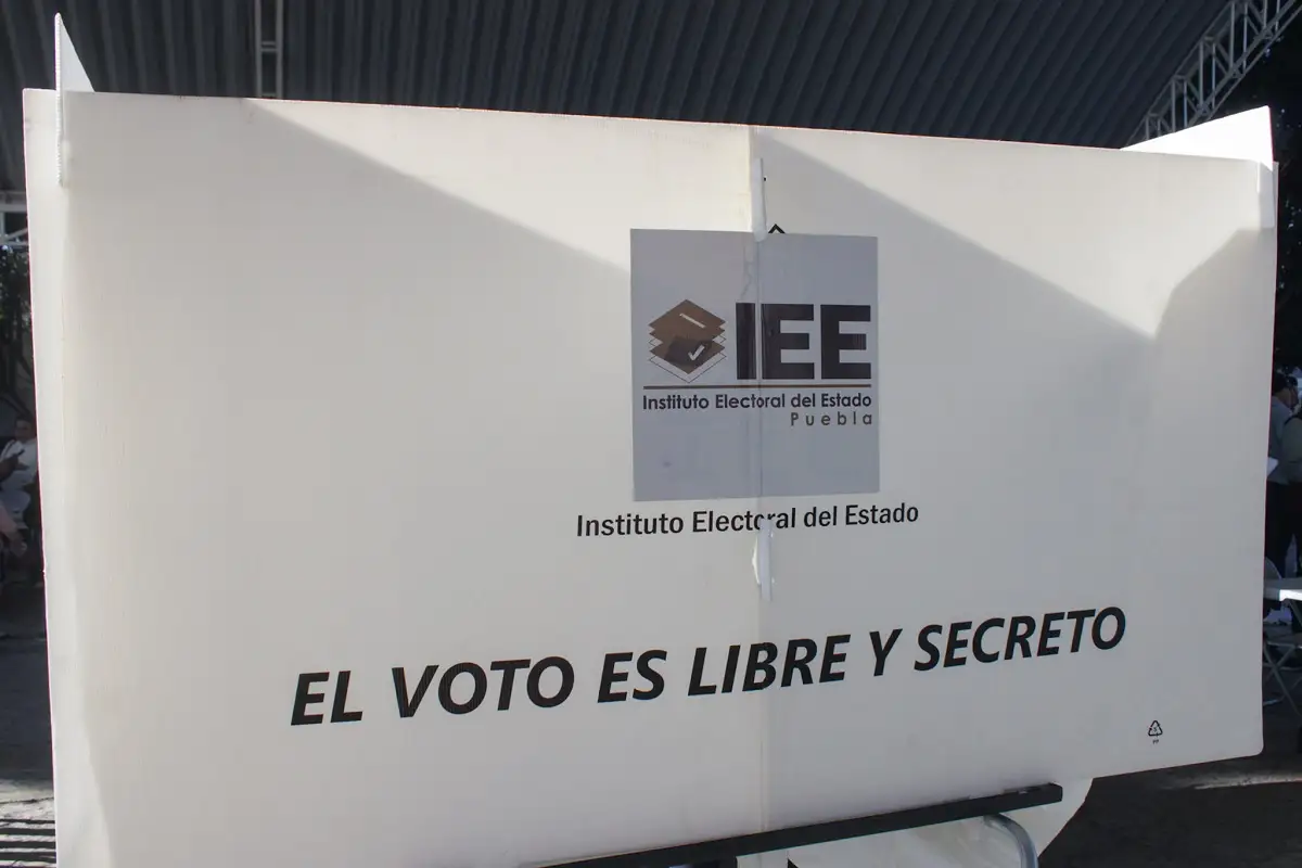 Inician plebiscitos en juntas auxiliares de Puebla sin incidentes: Segom 1 Inician plebiscitos en juntas auxiliares de Puebla sin incidentes Segom