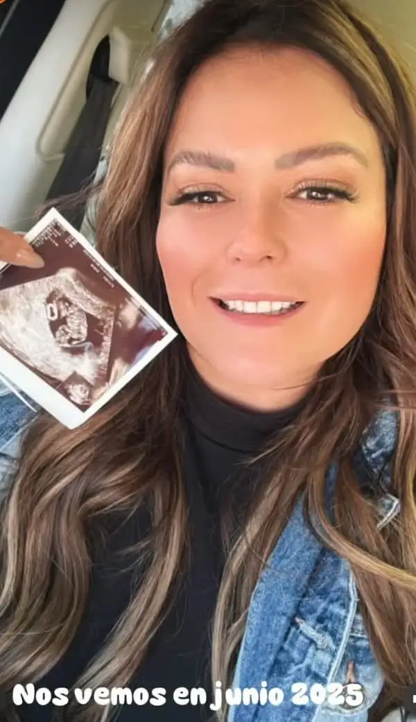 Mariana Echeverría y Oscar Jiménez anuncian la llegada de su segundo hijo