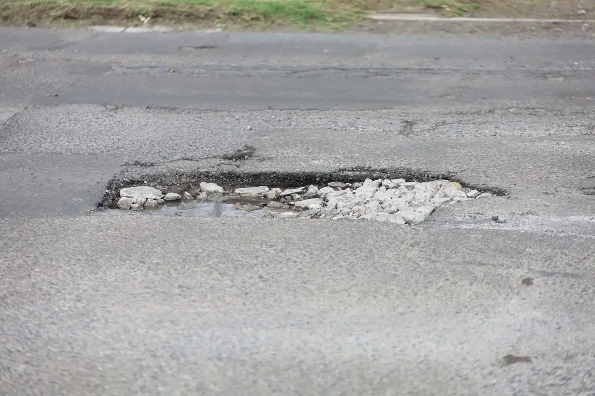 Pepe Chedraui invierte 80 mdp en tapar baches en Puebla