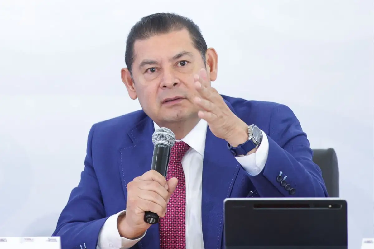 Huachicol y cárteles se asentaron en el morenovallismo en Puebla: Armenta 2 Cárteles y el huachicol se asentaron en el morenovallismo