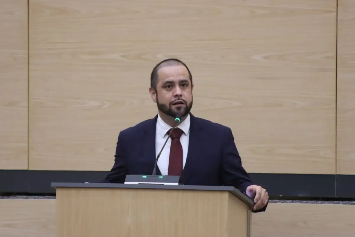 Proponen en el Congreso establecer como delito la práctica de cirugías plásticas por parte de “pseudo cirujanos” 1 Proponen en el Congreso establecer como delito la práctica de cirugías plásticas por parte de “pseudo cirujanos”