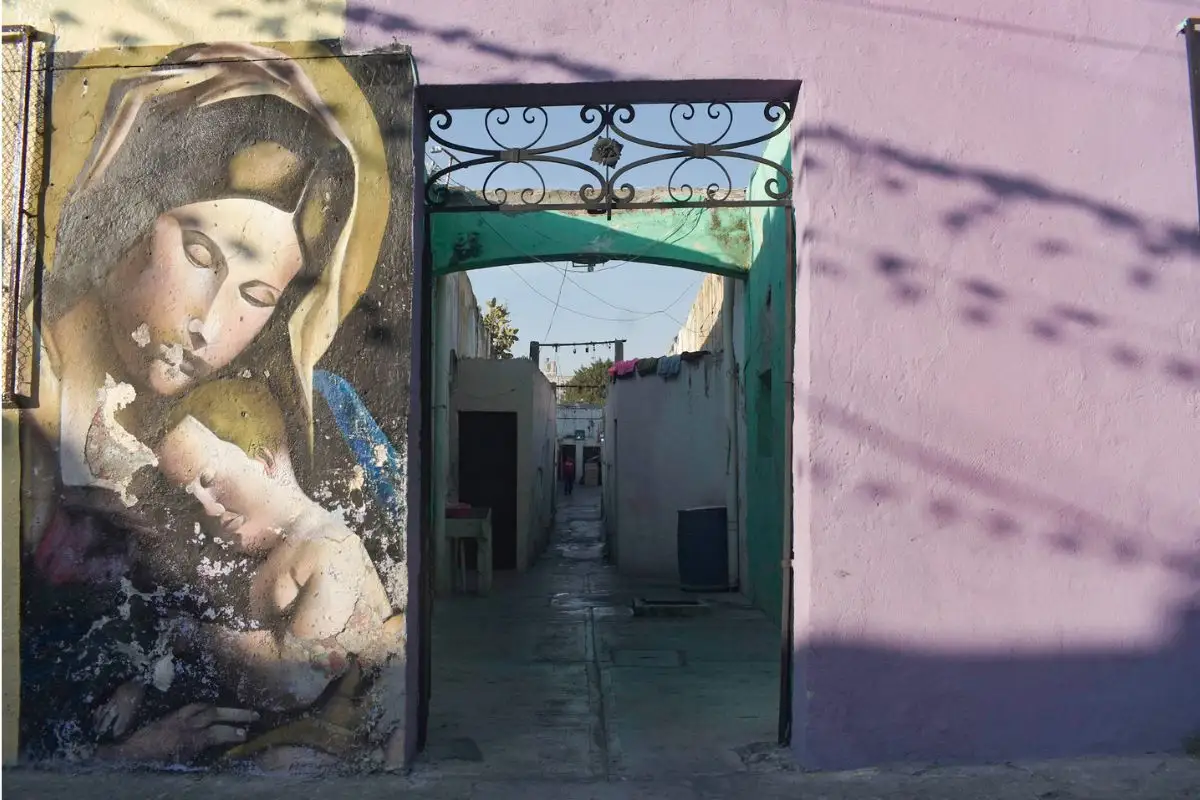 Exposición Cien fachadas, un millón de historias en Puebla