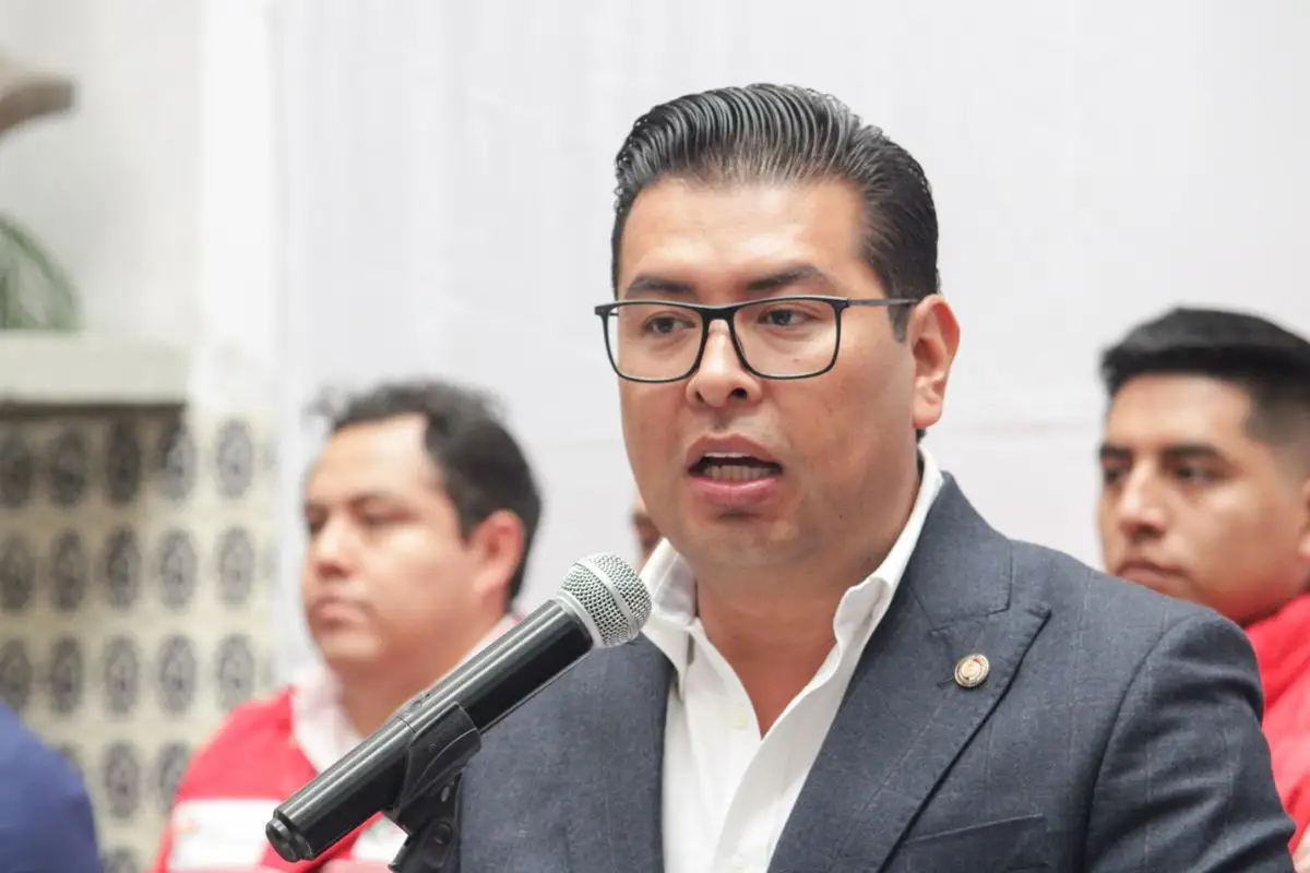 Néstor Camarillo se irá de gira por Estados Unidos