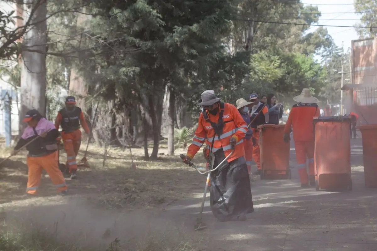 Supervisa Pepe Chedraui mantenimiento a los espacios públicos del Infonavit Amalucan 1 Supervisa Pepe Chedraui mantenimiento a los espacios públicos del Infonavit Amalucan