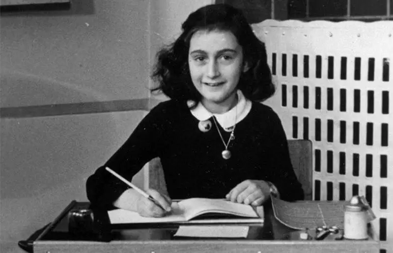 Personajes históricos que eran bisexuales y no sabías