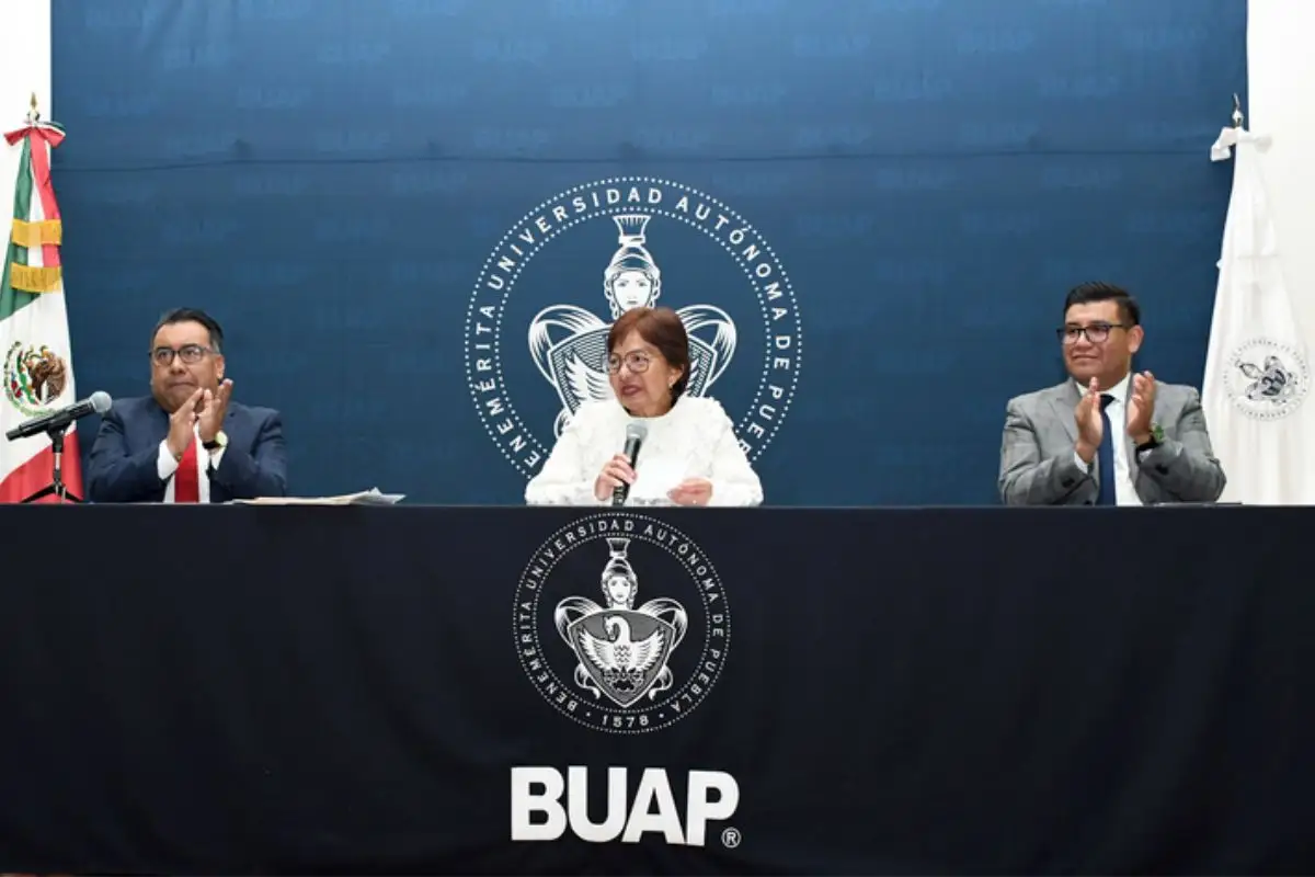 BUAP tendrá presupuesto de 10.3 mil millones de pesos; estos son los nuevos posgrados 1 Presupuesto de la BUAP 2025 será de 10.3 mdp