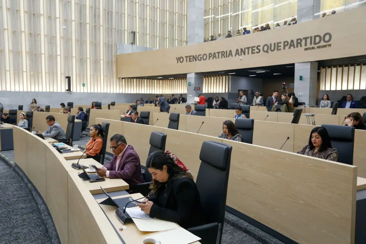 Presentarán reforma para crear figura de diputado migrante en Puebla