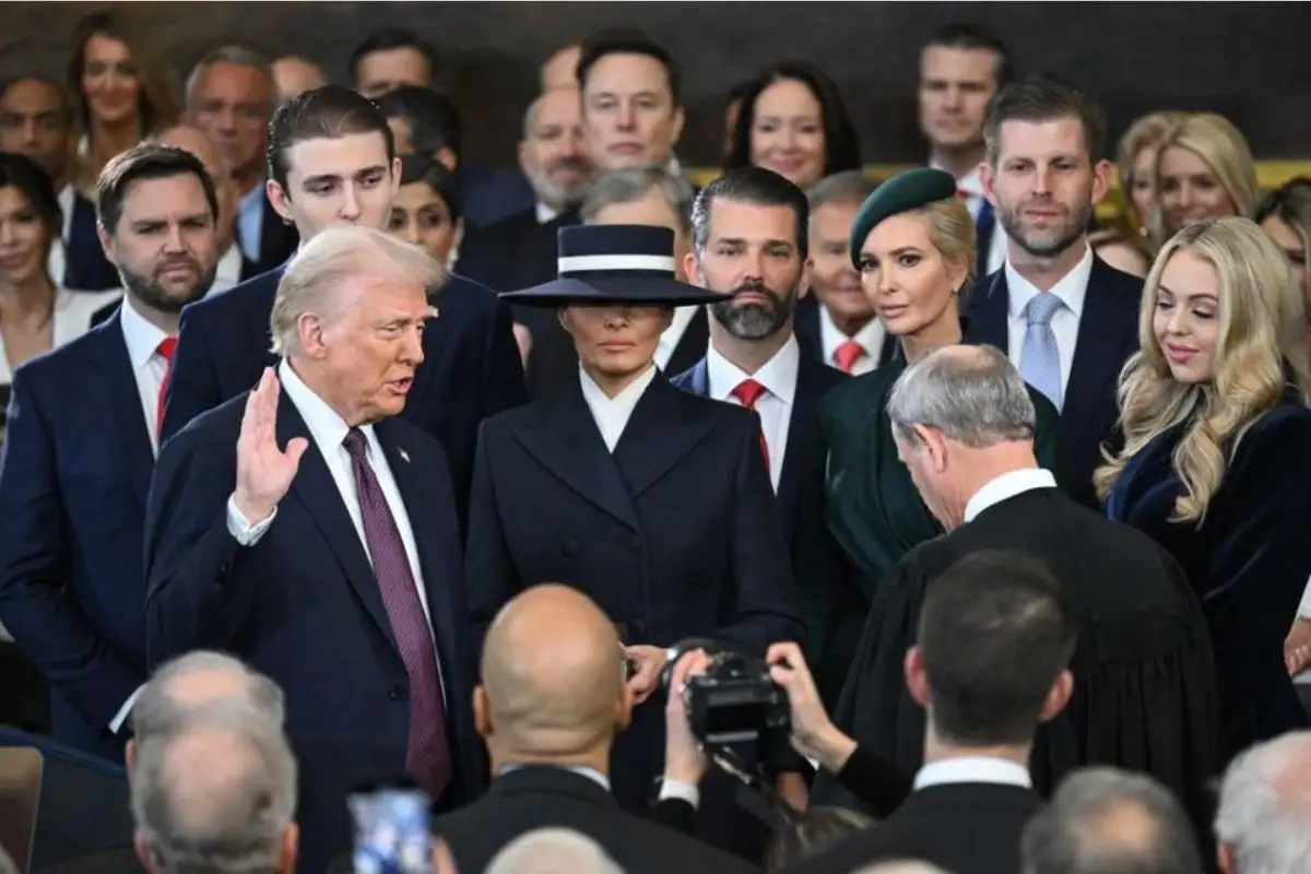 Donald Trump rinde protesta como presidente de Estados Unidos 1 Toma de posesión de Donald Trump: promete una era dorada