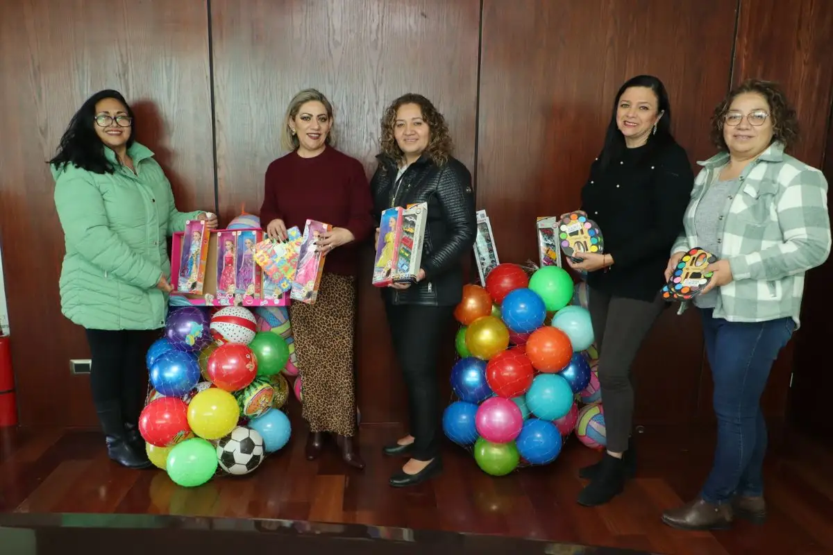 Voluntariado del Congreso entrega juguetes al Sistema DIF para su distribución 1 Voluntariado del Congreso entrega juguetes al Sistema DIF para su distribución