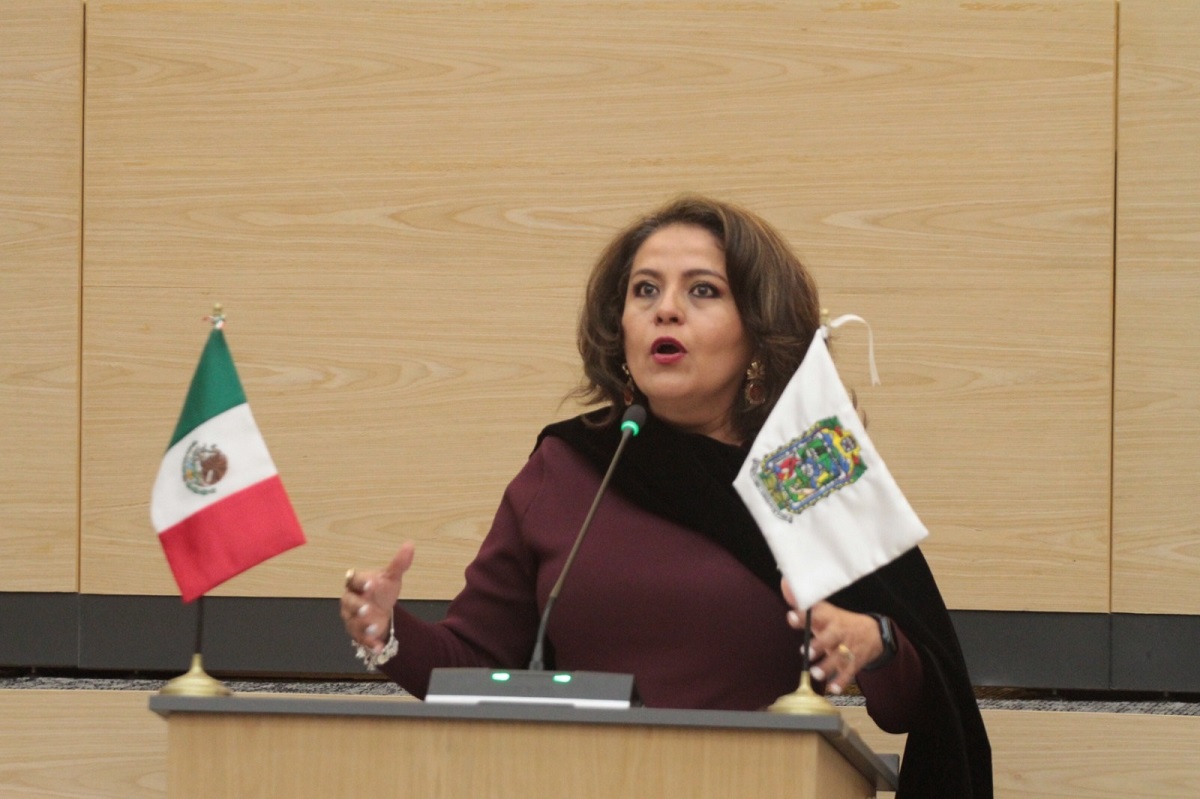 Aprueba Congreso declarar “2025, Año del Bicentenario de la Constitución Política del Estado Libre y Soberano de Puebla de 1825” 1 Aprueba Congreso declarar “2025, Año del Bicentenario de la Constitución Política del Estado Libre y Soberano de Puebla de 1825”