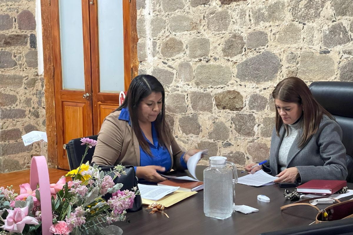 Ayuntamiento de Zacatlan y SEDIF firman convenio 1