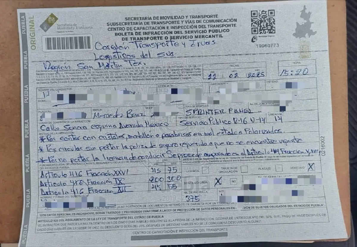 Conductores de combi hacen bullying a menor en San Rafael Ixtapalucan