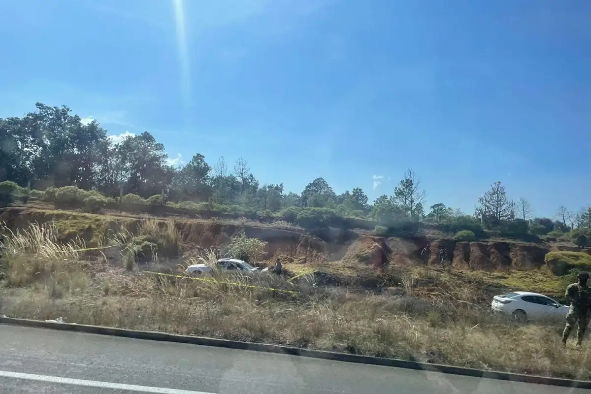 Eran de Ahuazotepec los encajuelados en la Tlaxco-Tejocotal; se presume ajuste de cuentas 2 Eran de Ahuazotepec los encajuelados de en la Tlaxco-Tejocotal
