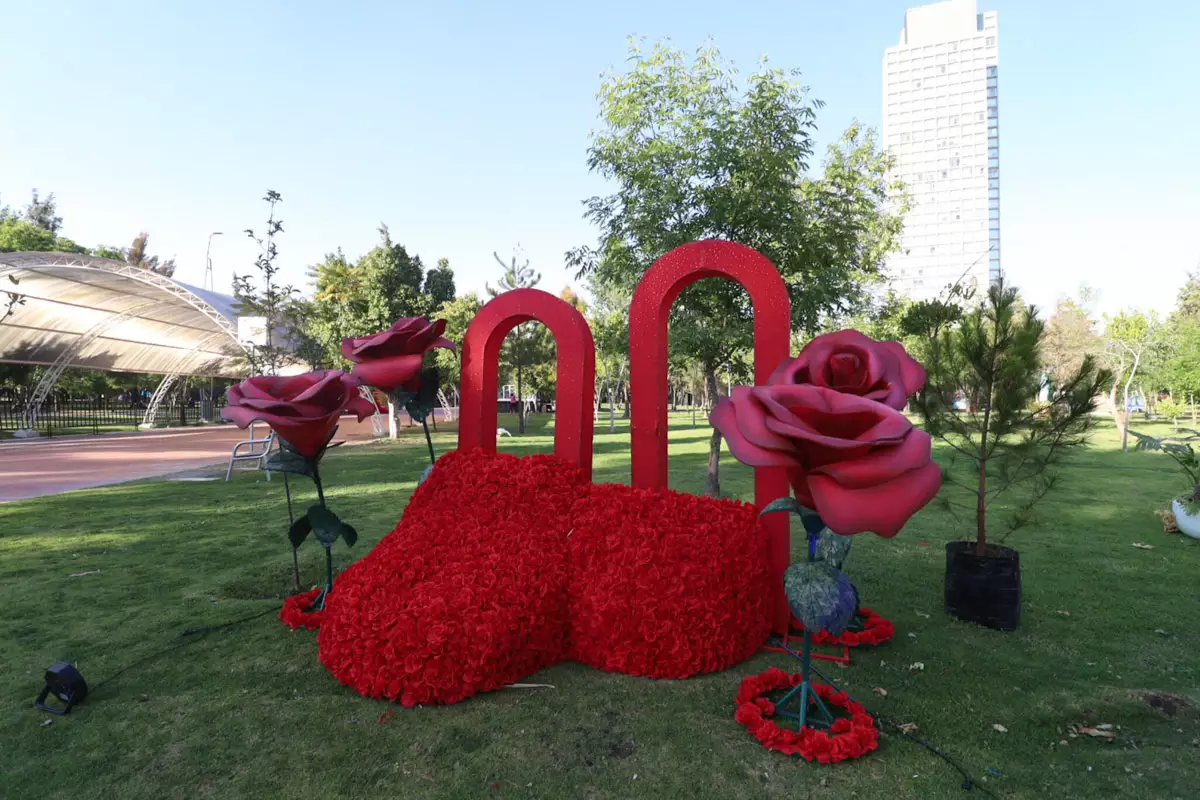 (FOTOS ) Comienza instalación del Festival del Amor en Puebla: Esto encontrarás 9 Festival del Amor Puebla febrero 13