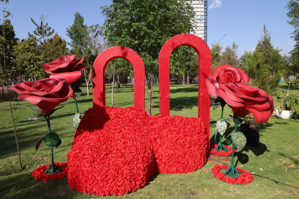 (FOTOS ) Comienza instalación del Festival del Amor en Puebla: Esto encontrarás 4 Festival del Amor Puebla febrero 3