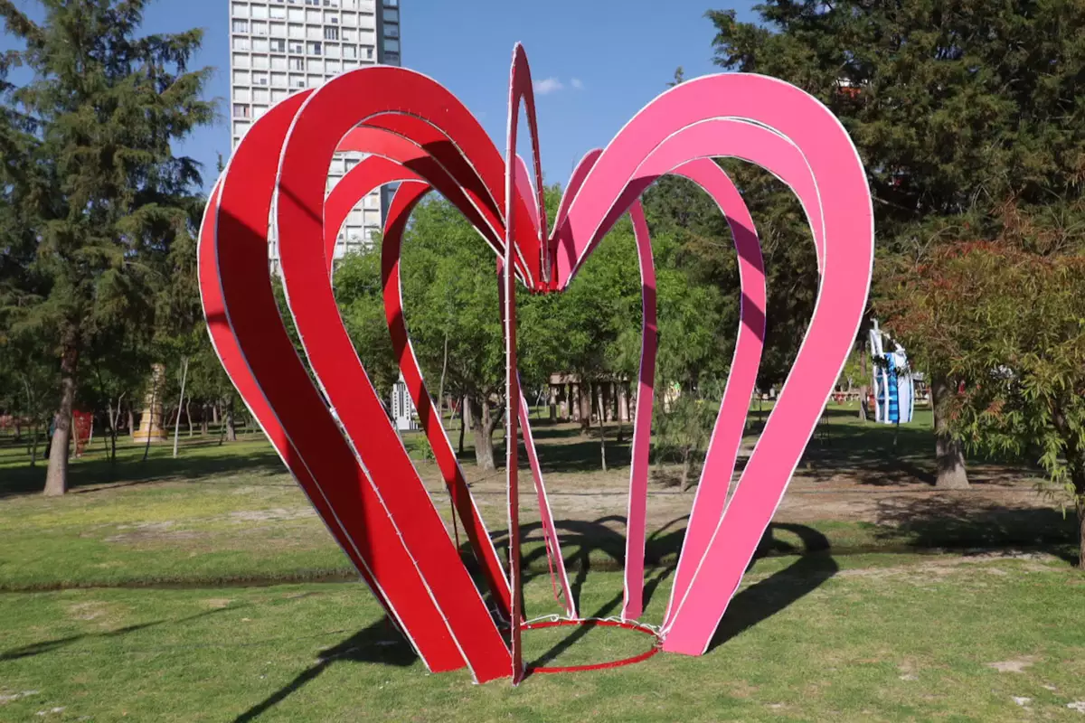 (FOTOS ) Comienza instalación del Festival del Amor en Puebla: Esto encontrarás 5 Festival del Amor Puebla febrero 5
