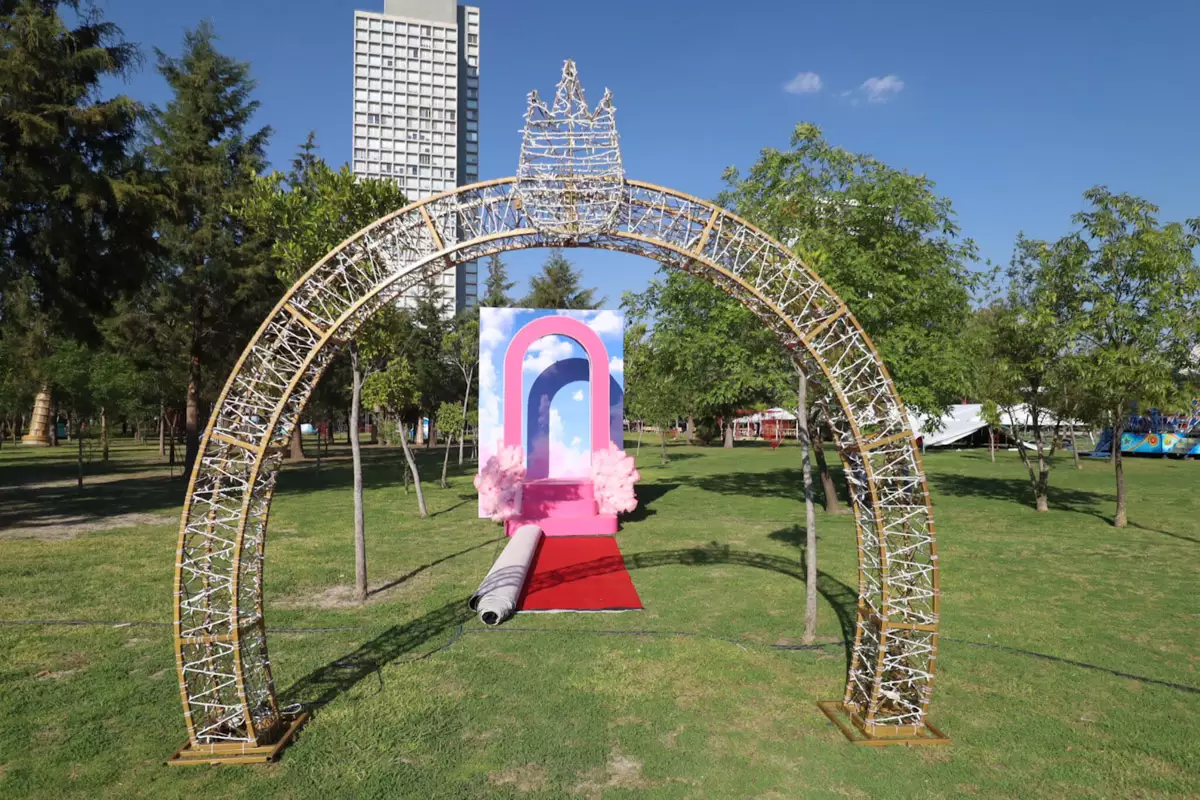 (FOTOS ) Comienza instalación del Festival del Amor en Puebla: Esto encontrarás 6 Festival del Amor Puebla febrero 6