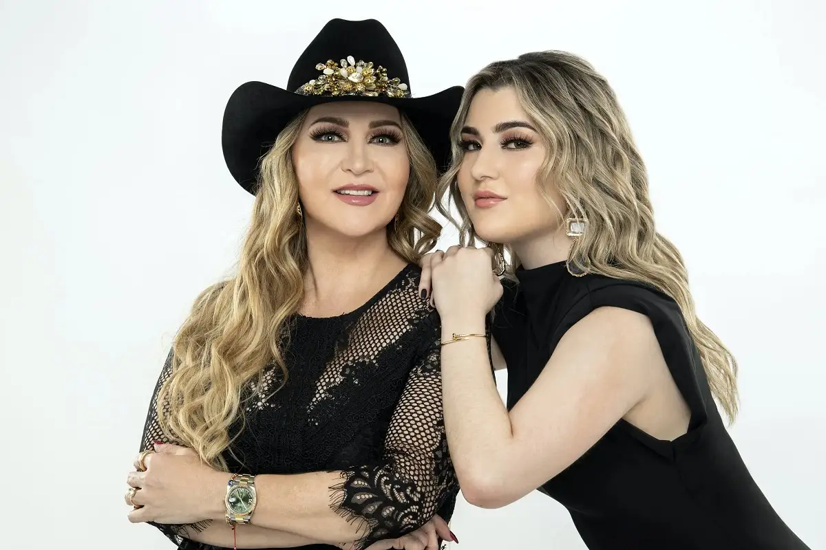 Hija de Alicia Villarreal responde a críticas en redes sociales: "Solo buscan chisme" 3 Hija de Alicia Villarreal responde a críticas en redes sociales