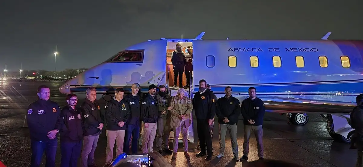 Las primeras imágenes de Rafael Caro Quintero a EEUU tras ser extraditado