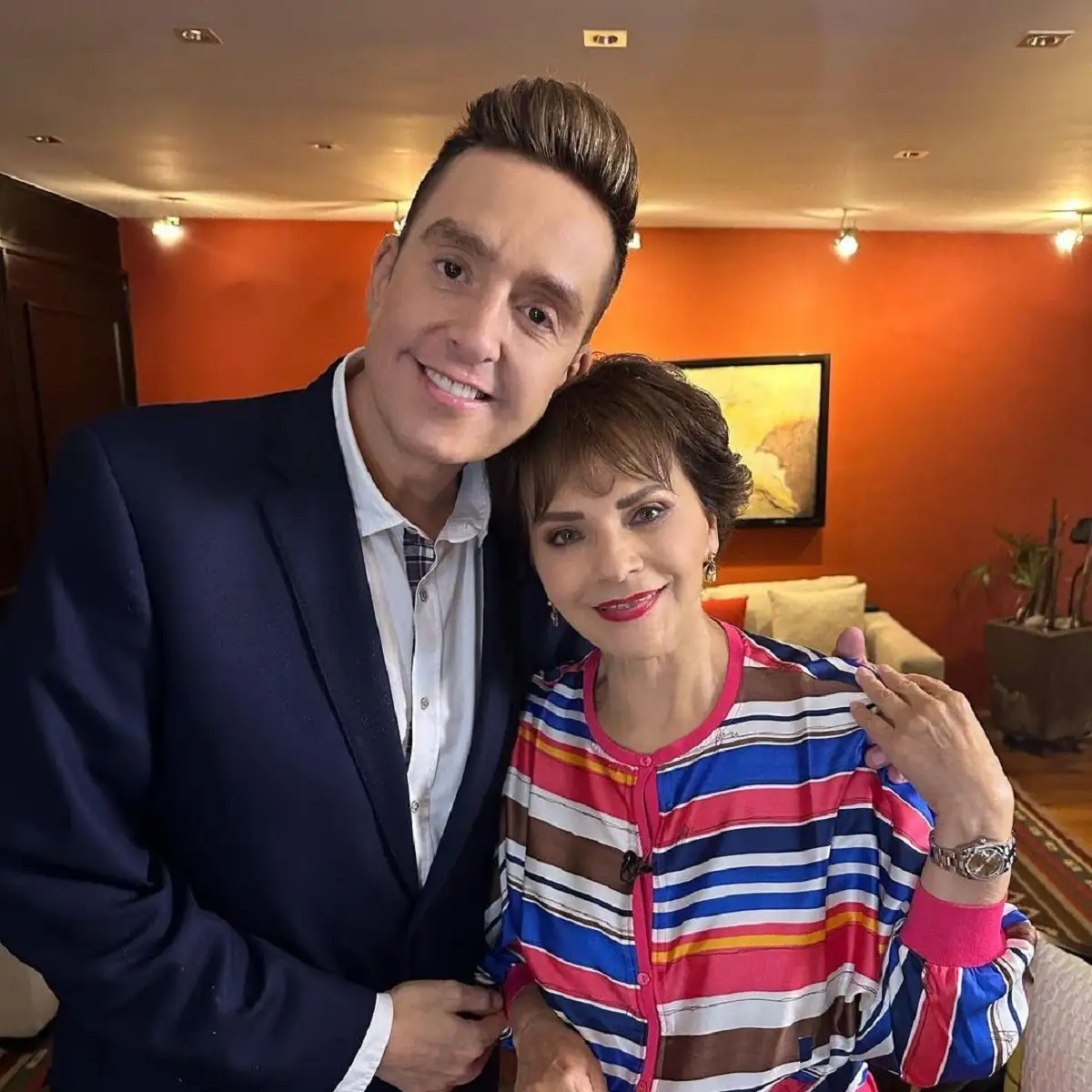 Pati Chapoy paga la millonaria deuda de Daniel Bisogno en el hospital, en solidaridad con él y su familia durante los momentos más difíciles de su enfermedad