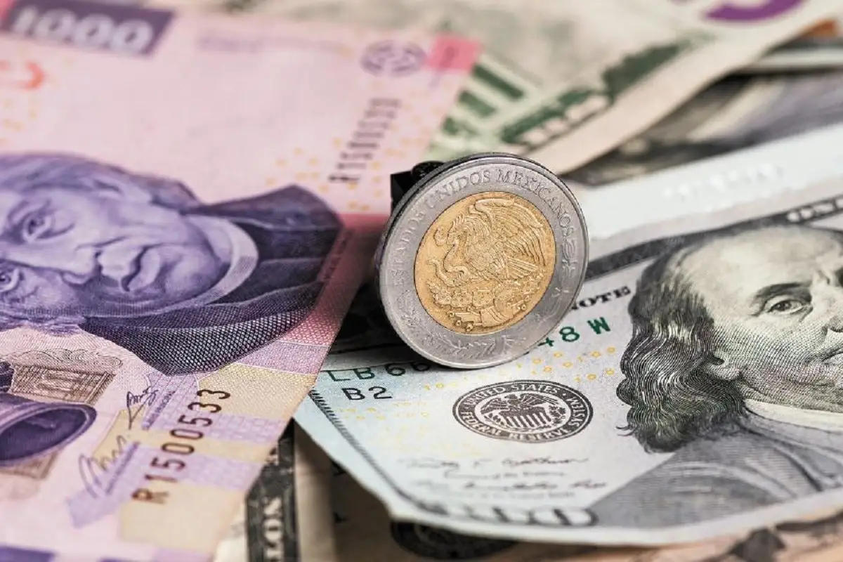 Peso mexicano se deprecia el 2 de febrero por aranceles de Trump 1 Peso mexicano se deprecia el 2 de febrero por aranceles de Trump