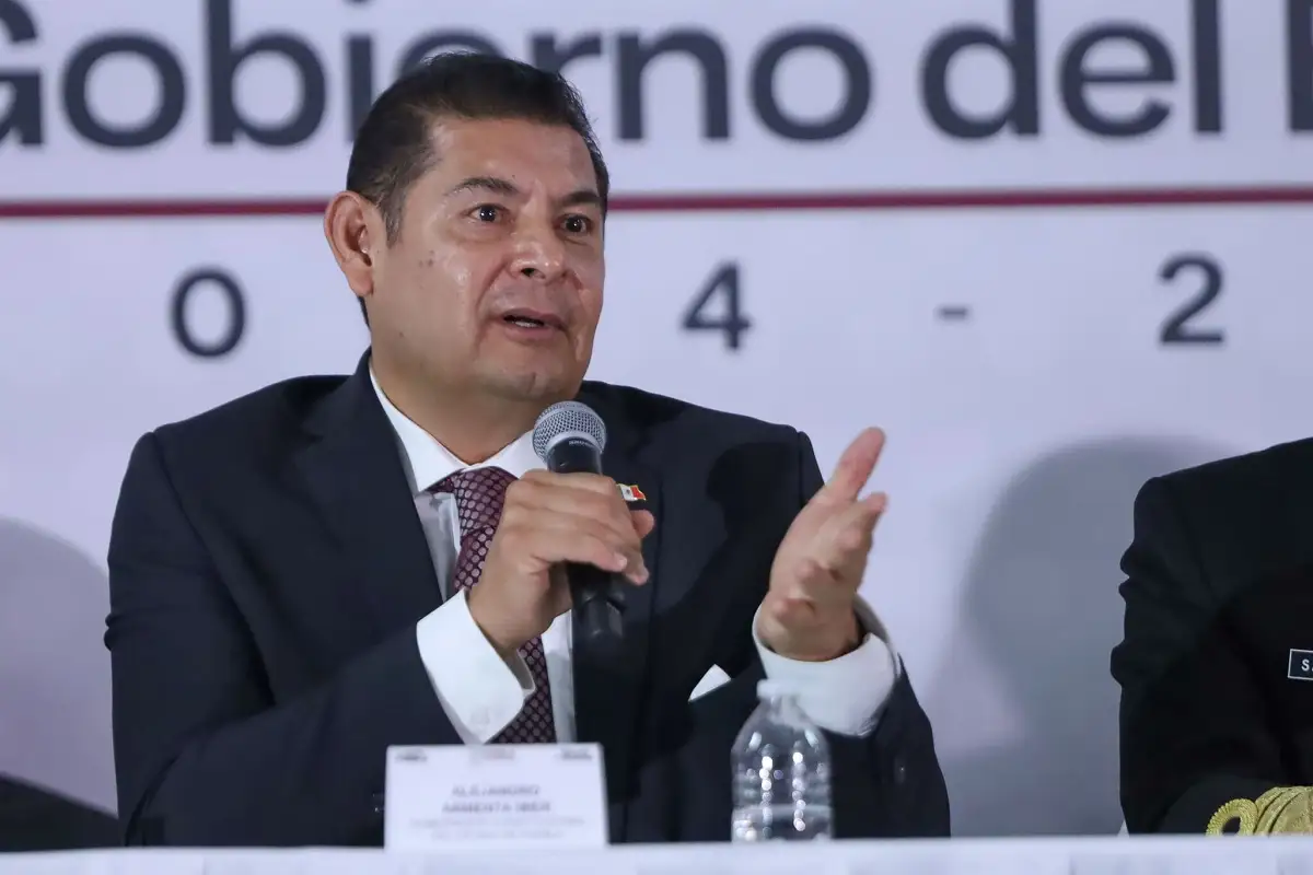 Que trabaje Yadira Lira en Turismo, le exige Armenta; analiza su remoción