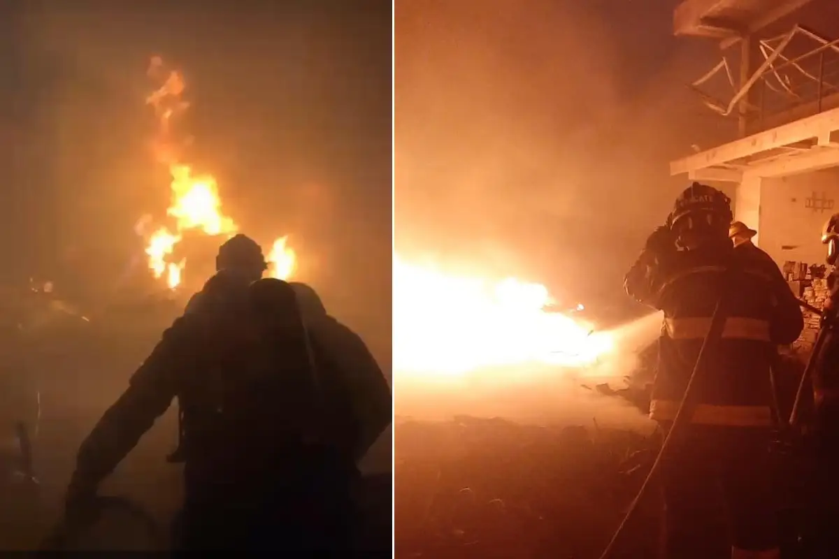 VIDEO: Se incendia bodega de material reciclable en Canoa 1 Se incendia bodega de material reciclable en Canoa