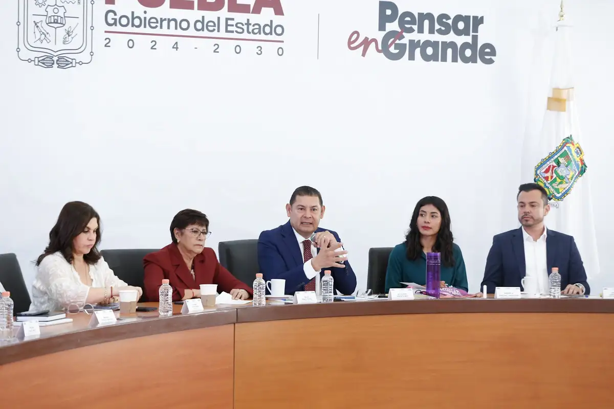 Revisión del Transporte público de Puebla a revisión reemplacamiento obligatorio y revista vehicular