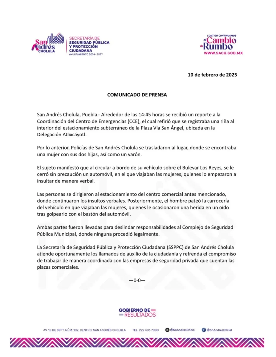 Un hombre y tres mujeres pelean en el estacionamiento de la plaza Vía San Ángel