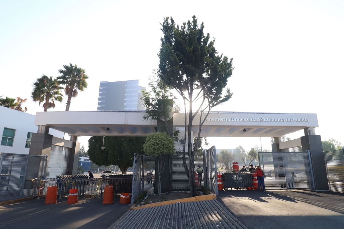 Día 03 del paro de la BUAP: Protestas, denuncias y rectora promete atención a peticiones 