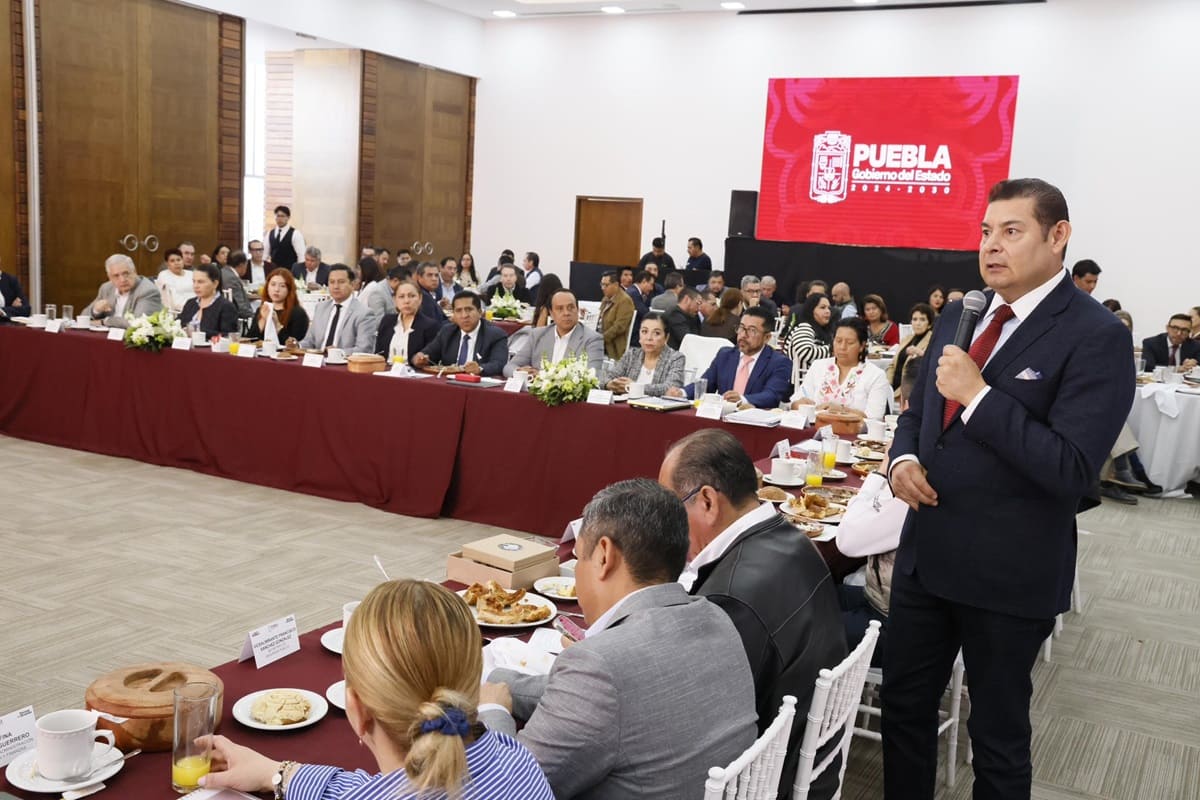 Armenta evalúa a su gabinete de cara a los primeros 100 días de gobierno