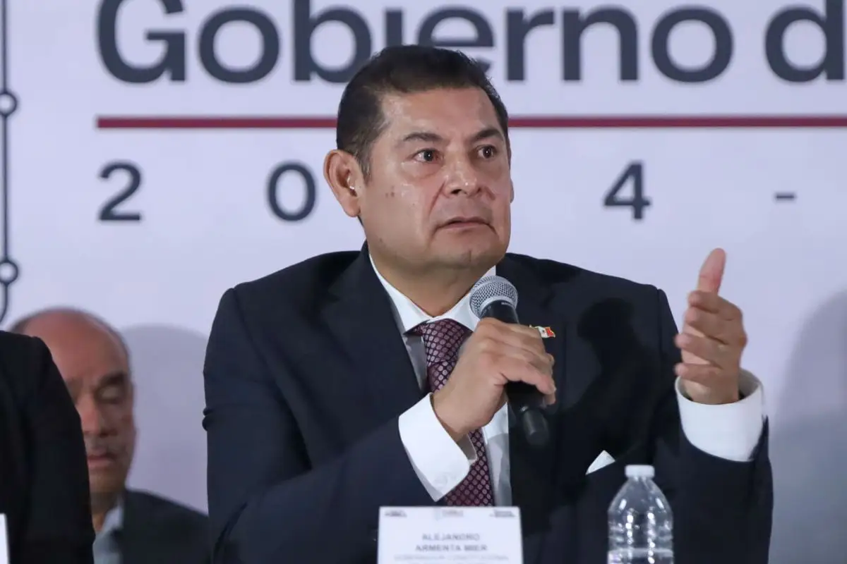 Autodefensas en San Martín son un riesgo, dice Armenta