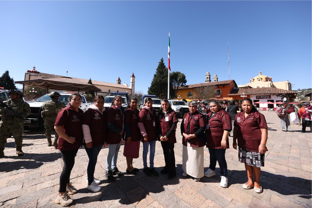 Bety Sánchez entrega patrullas para la Policía Municipal y uniformes a Servicios Públicos 1 bety sanchez entrega patrullas