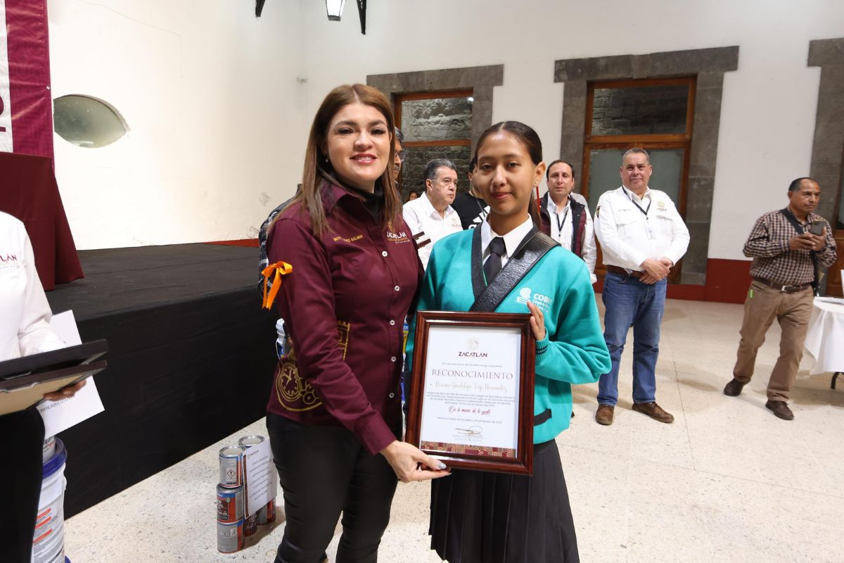 bety sanchez impulesa el bienestar en zacatlan