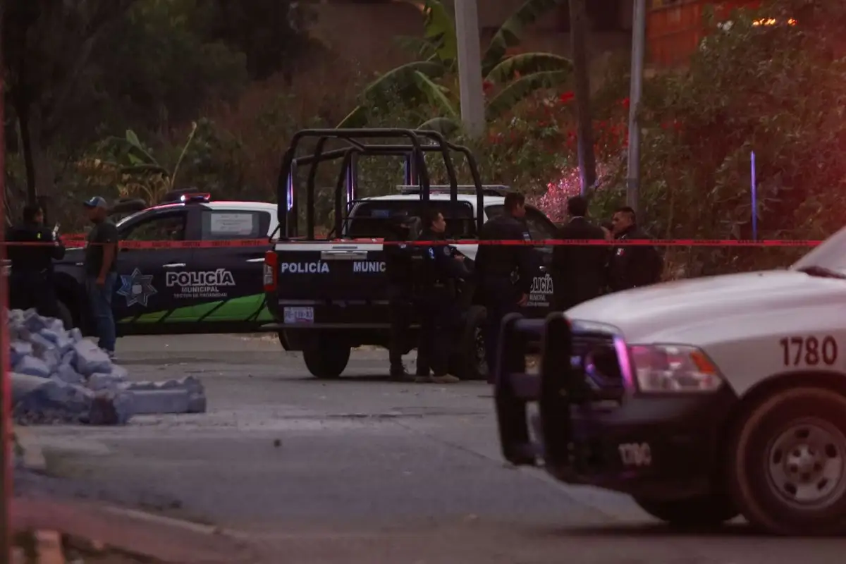 Cadáver embolsado dentro de un tambo es hallado en San Felipe Hueyotlipan 2 Cadáver embolsado dentro de un tambo es hallado en San Felipe Hueyotlipan