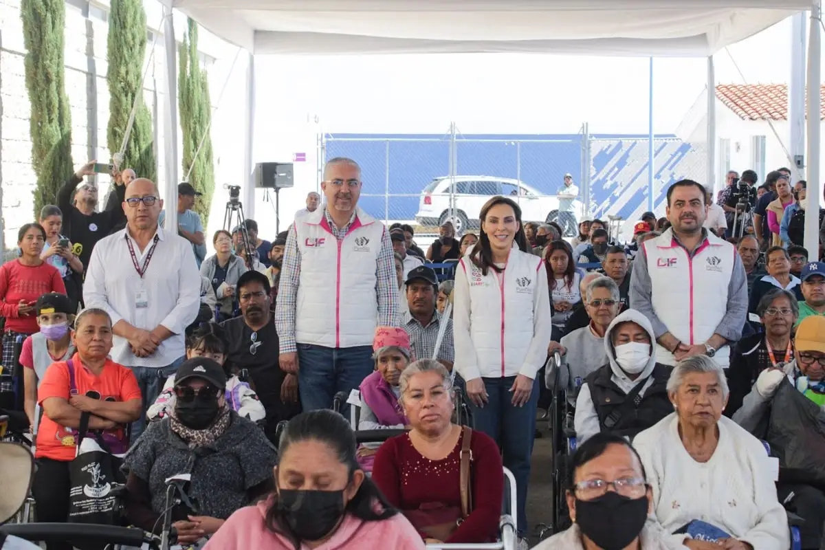 DIF realiza la entrega de 74 aparatos funcionales