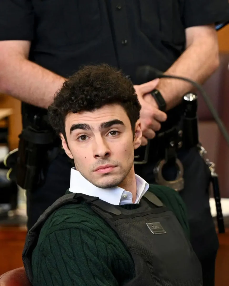 Así se ve Luigi Mangione en su juicio