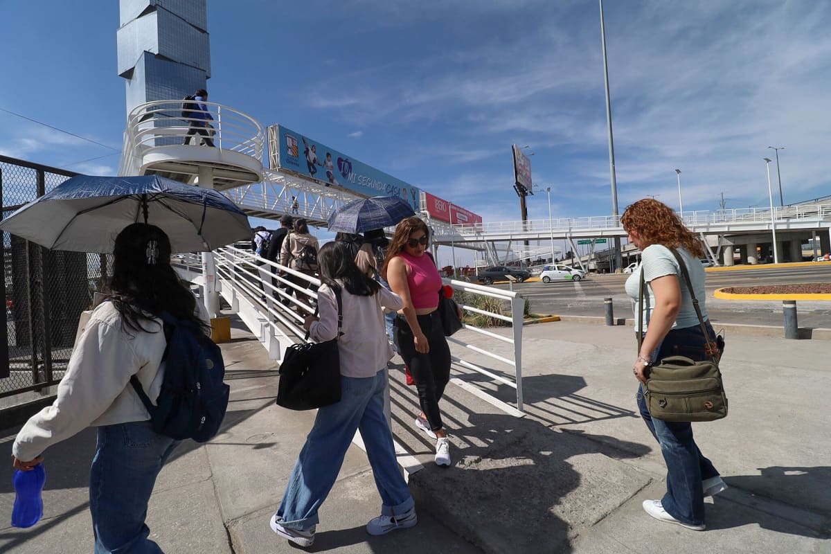Puente peatonal del CCU tendrá escaleras eléctricas y elevadores: Estará listo en septiembre