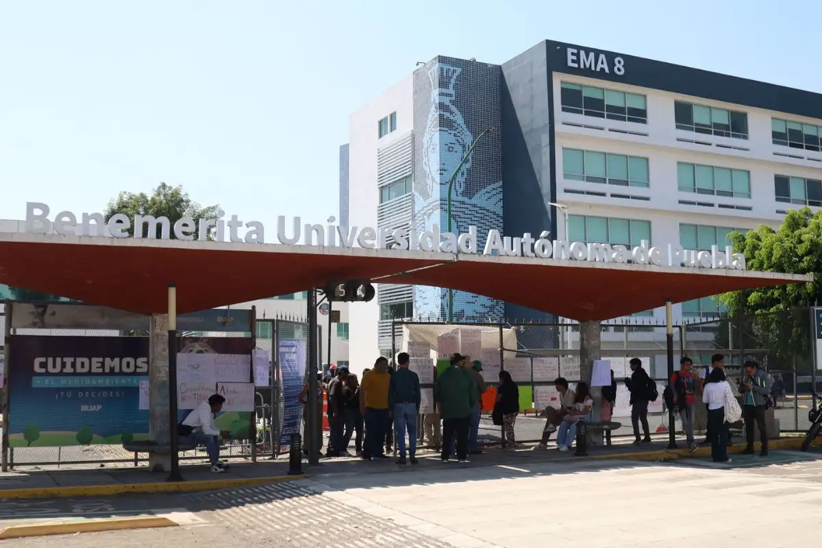 Llegan acuerdos y reanudan clases el 3 de marzo en Medicina de la BUAP 1 Reanudan clases en la Facultad de Medicina el 3 de marzo