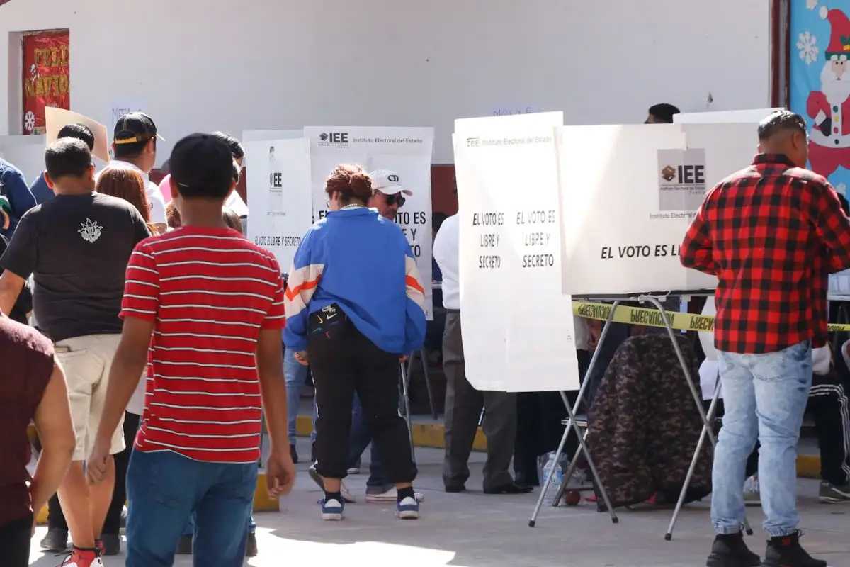 Congreso apoyará reforma para que IEE organice plebiscitos de juntas auxiliares de Puebla 1 Congreso apoyará reforma para que IEE organice los plebiscitos de juntas auxiliares de Puebla