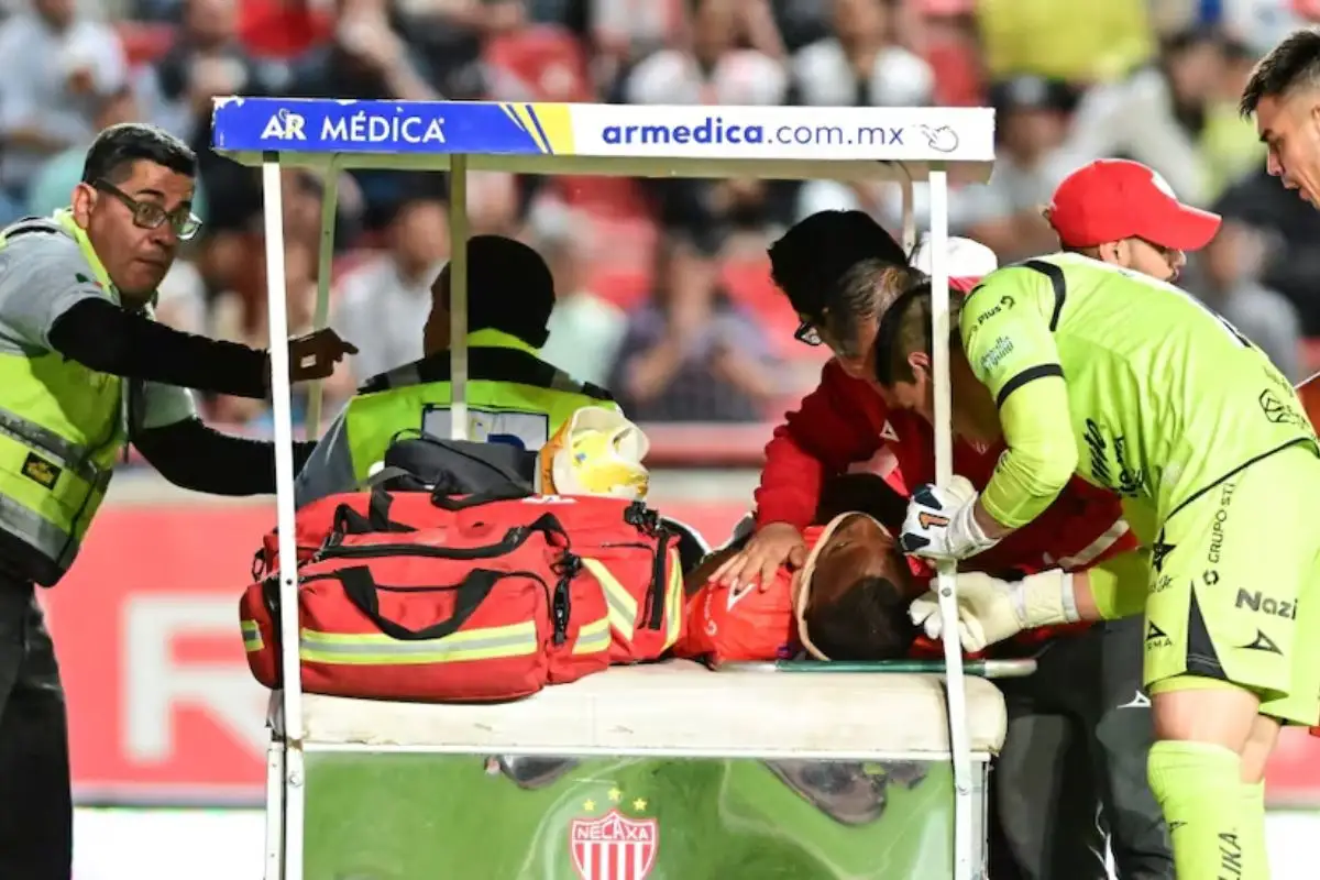 Así terminó noqueado Samir Caetano en el Necaxa vs Mazatlán 1 Así terminó noqueado Samir Caetano en el Necaxa vs Mazatlán